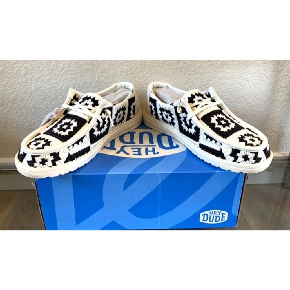 Hey Dude Wendy Cottage Crochet Black White Slip On Shoes Sneakers - Women’s 7 - Picture 6 of 8